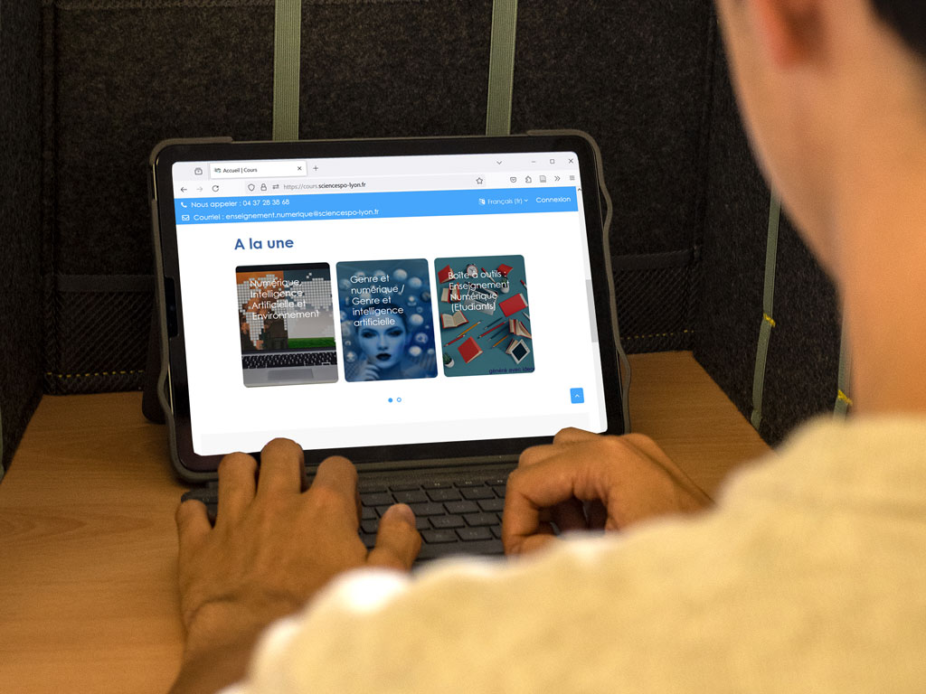 cours sur un ordinateur